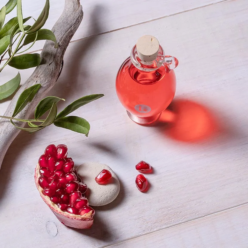 Pomegranate Seed Oil | 100% pure, cold-pressed, Vit.C-rich antioxidant oil