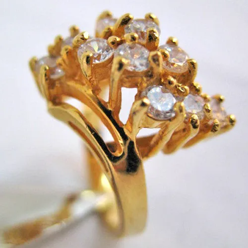 Womens Yellow GOLD Tone RING size 5 Crystal Glass Stones CLUSTER Stone Jewelries